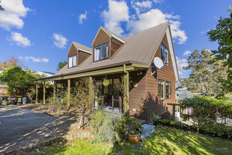 Photo of property in 13b Aorangi Road, Paraparaumu, 5032