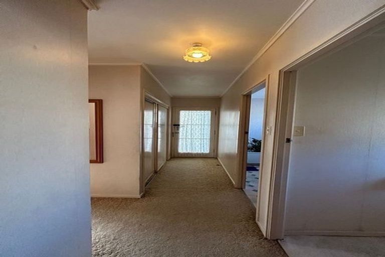 Photo of property in 2/26 Abercrombie Street, Howick, Auckland, 2014