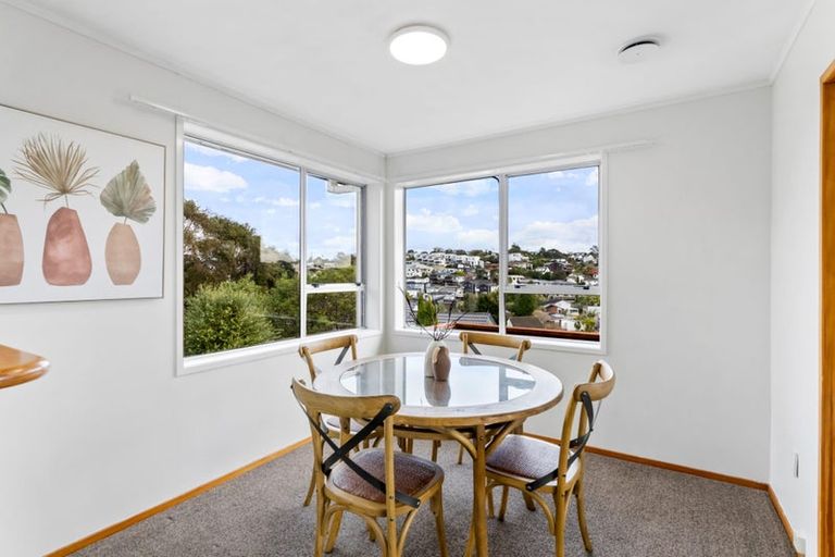 Photo of property in 14 Kallista Place, Browns Bay, Auckland, 0630