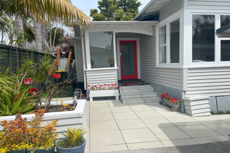 Photo of property in 1/28 Bayswater Avenue, Bayswater, Auckland, 0622