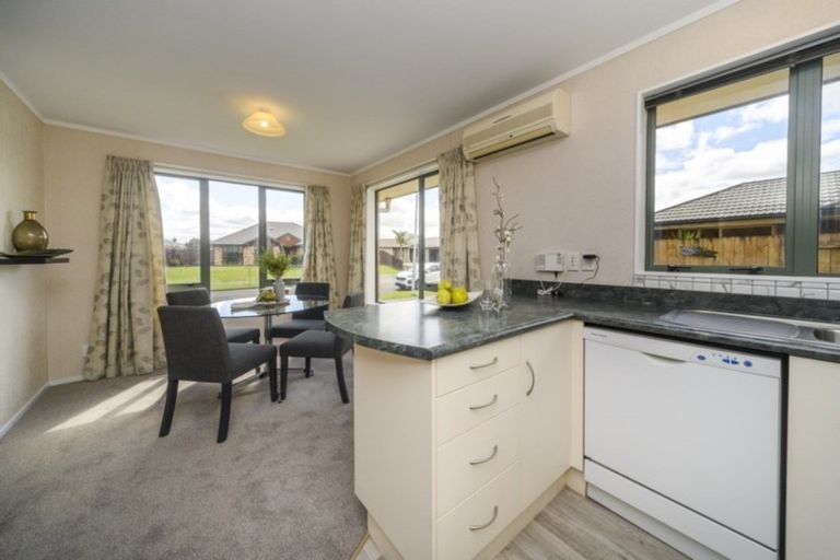 Photo of property in 63 Meridian Grove, Kelvin Grove, Palmerston North, 4414