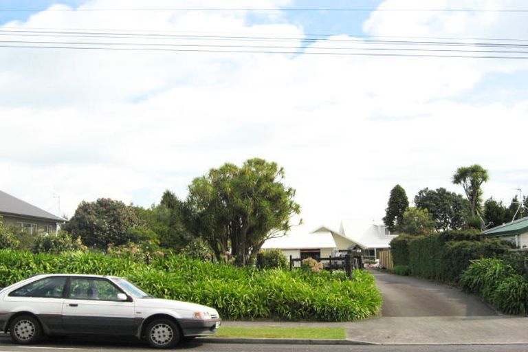 Photo of property in 294 Mangorei Road, Merrilands, New Plymouth, 4312