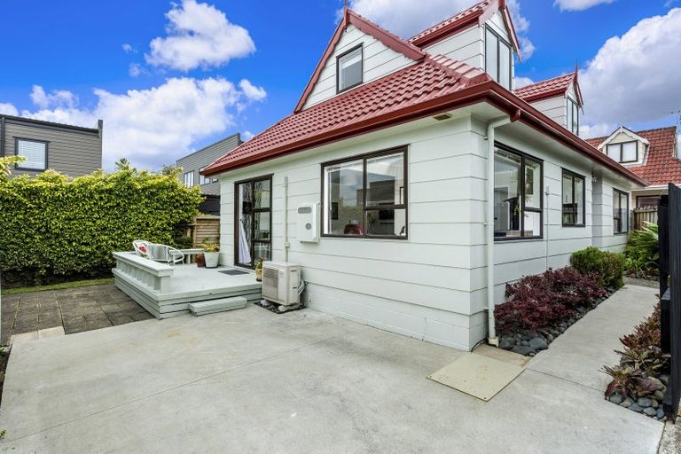 Photo of property in 1/30 Ngataringa Road, Devonport, Auckland, 0624