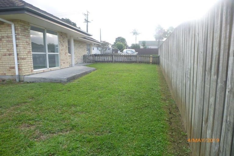 Photo of property in 176 Bruce Mclaren Road, Henderson, Auckland, 0612