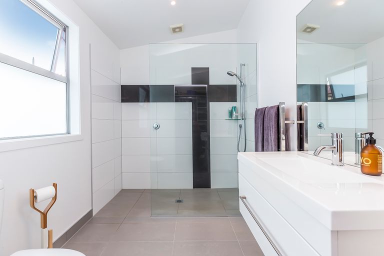 Photo of property in 13 Semaphore Lane, Whitby, Porirua, 5024