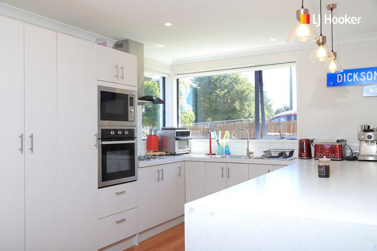 Photo of property in 39 Baker Street, Stirling, 9231