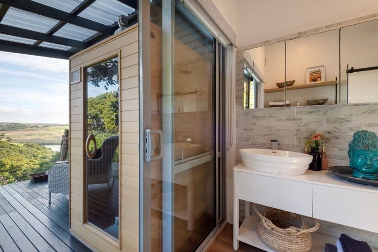 Photo of property in 205 Takahoa Drive, Kaiwaka, 0573