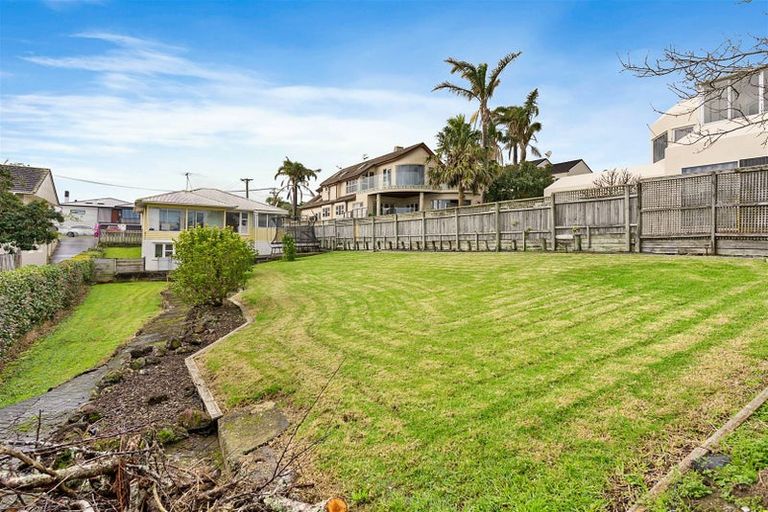 Photo of property in 43 Clovelly Road, Bucklands Beach, Auckland, 2012