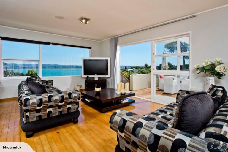 Photo of property in 41 Sea Vista Avenue, Beach Haven, Auckland, 0626