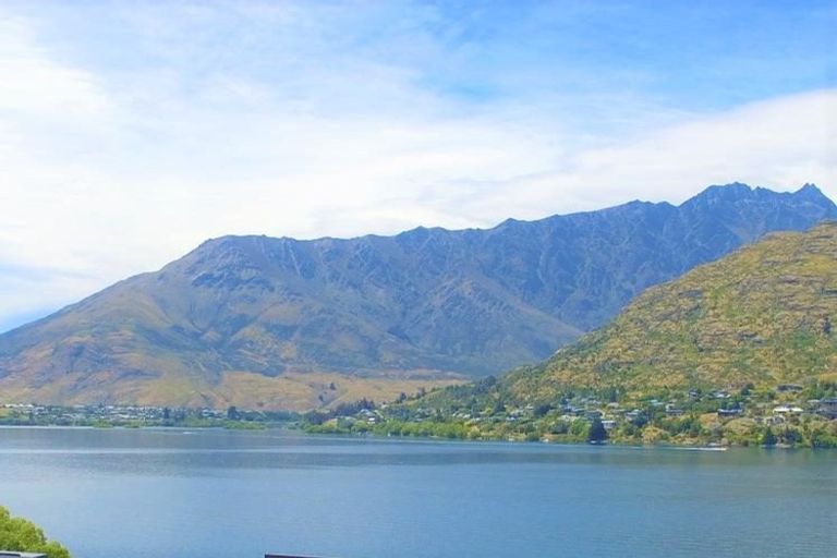 Photo of property in La Residence Du Lac, 34/527 Frankton Road, Queenstown, 9300