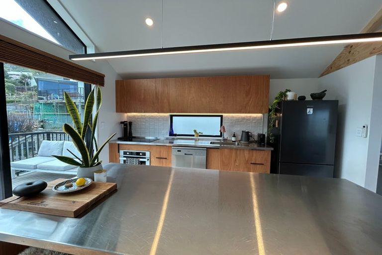 Photo of property in 17b Cornwall Road, Lyttelton, 8082