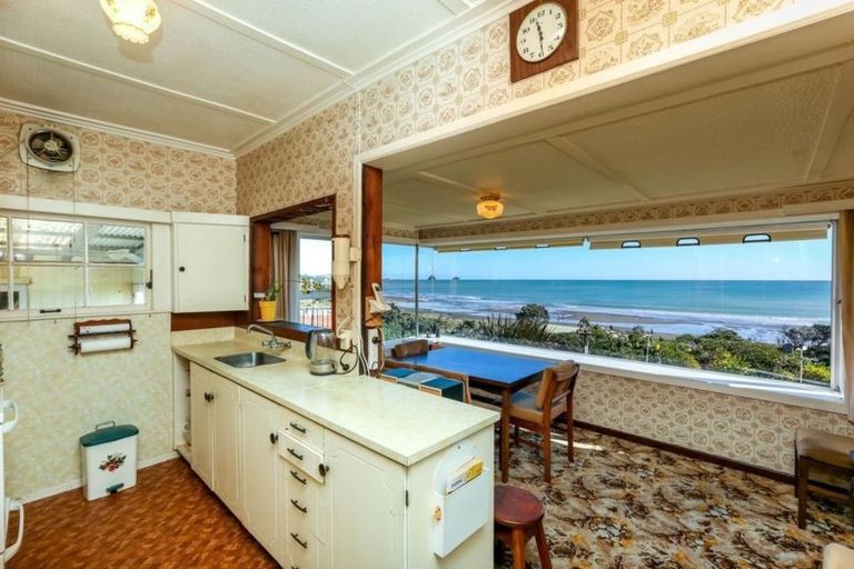 Photo of property in 2a Beach Street, Fitzroy, New Plymouth, 4312