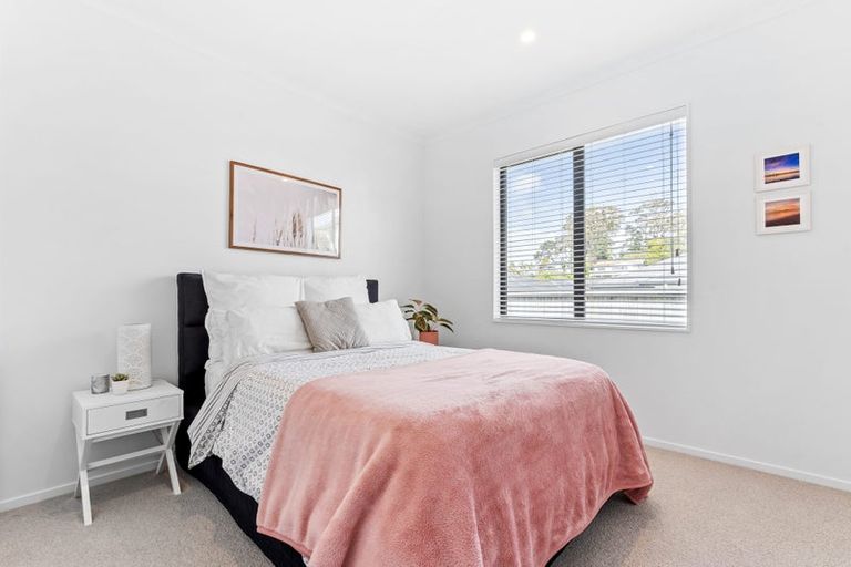 Photo of property in 33 Cambie Avenue, Red Beach, 0932