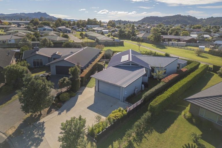 Photo of property in 18 Ringwood Place, Whitianga, 3510