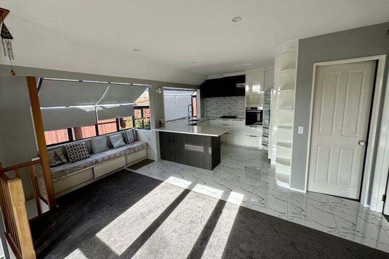 Photo of property in 3 Jim Rhind Place, Pahurehure, Papakura, 2113