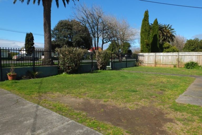 Photo of property in 35 Park Street, Foxton, 4814