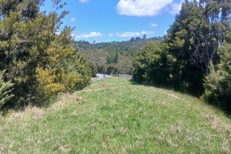 Photo of property in 1108 Pataua Road North, Pataua North, 0175