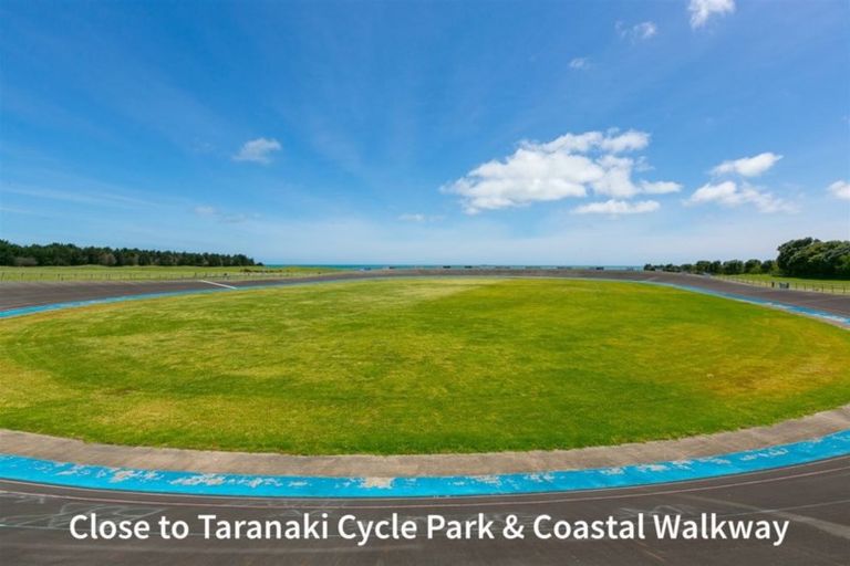 Photo of property in 78d Parklands Avenue, Bell Block, New Plymouth, 4312