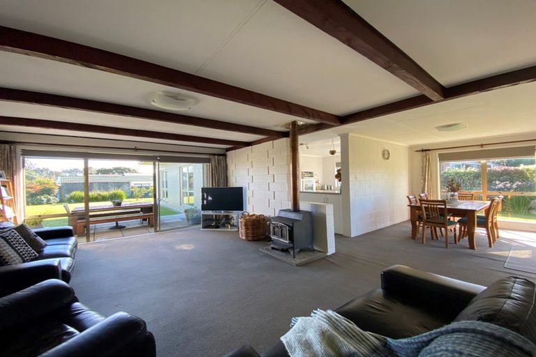 Photo of property in 1 Sarten Street, Waitara, 4320