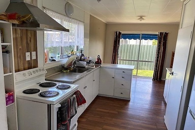 Photo of property in 66 Columbus Crescent, Flaxmere, Hastings, 4120