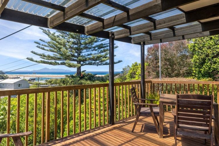 Photo of property in 2 Heather Street, Mangawhai Heads, Mangawhai, 0505