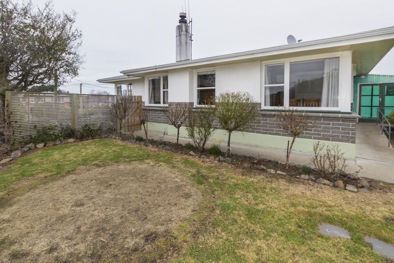 Photo of property in 23 Arthur Street, Holmes Hill, Oamaru, 9401