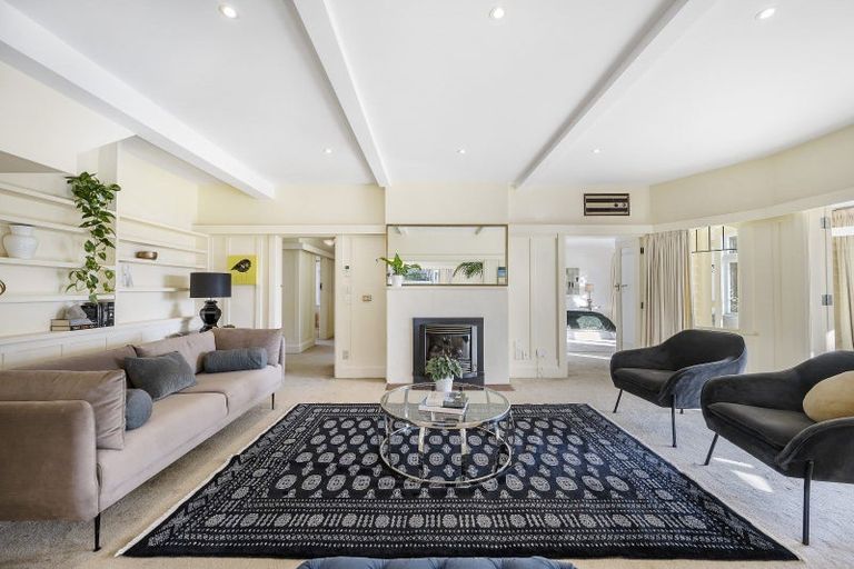 Photo of property in 151 Marine Parade, Eastbourne, Lower Hutt, 5013