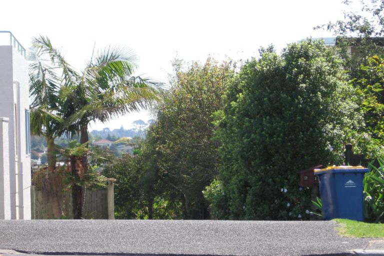 Photo of property in 2/135 Carlisle Road, Northcross, Auckland, 0632