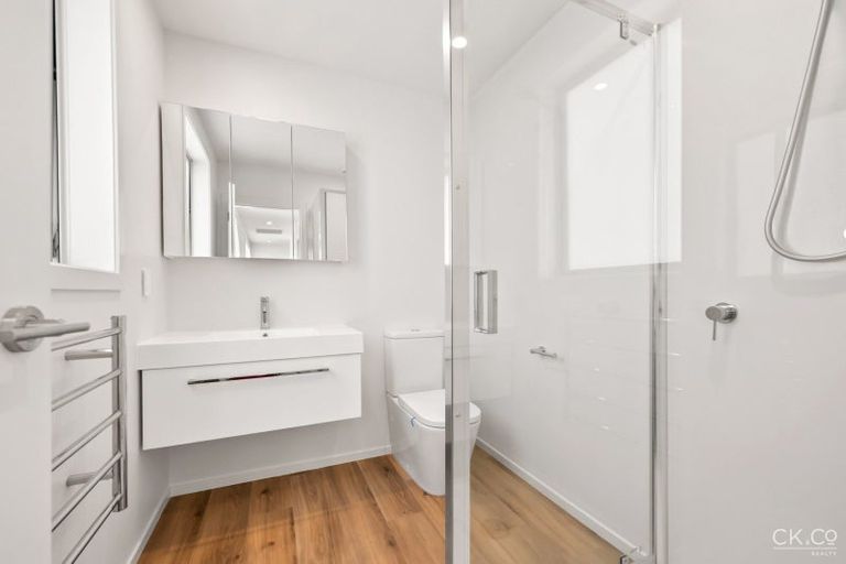 Photo of property in 30 Nile Street, Waterloo, Lower Hutt, 5011