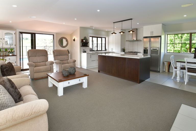 Photo of property in 56 Monowai Road, Wainui, Silverdale, 0994