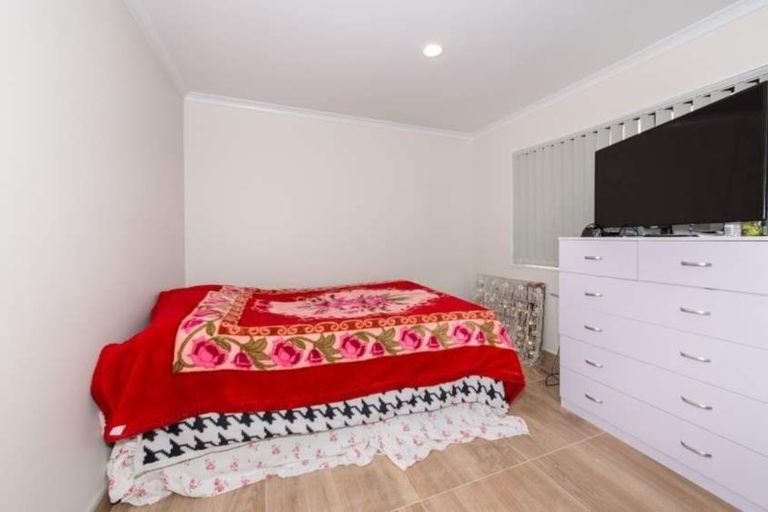Photo of property in 48b Cartmel Avenue, Massey, Auckland, 0614
