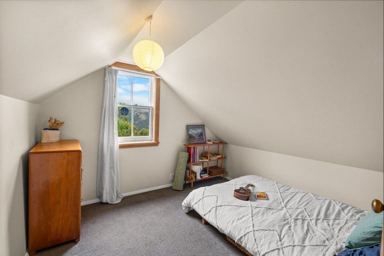 Photo of property in 342 Le Bons Bay Road, Le Bons Bay, Akaroa, 7583