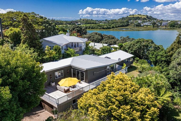 Photo of property in 49 Ngataringa Road, Devonport, Auckland, 0624