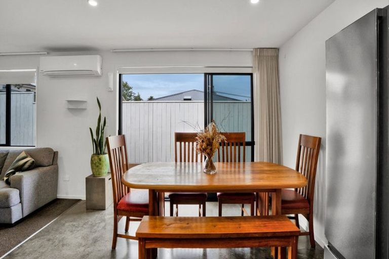 Photo of property in 1a Mount View Place, Spotswood, New Plymouth, 4310