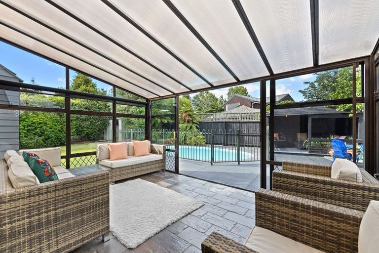 Photo of property in 6 Cullahill Street, Harewood, Christchurch, 8051