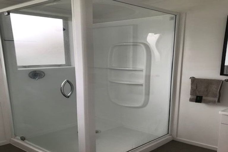 Photo of property in 77 Bartholomew Road, Levin, 5510