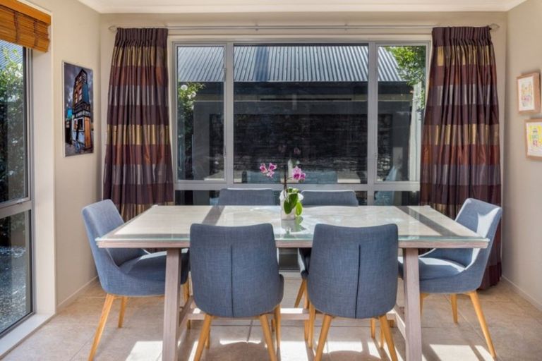 Photo of property in 33 Magnolia Drive, Springlands, Blenheim, 7201