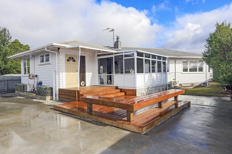 Photo of property in 24 Magdalen Crescent, Pirimai, Napier, 4112