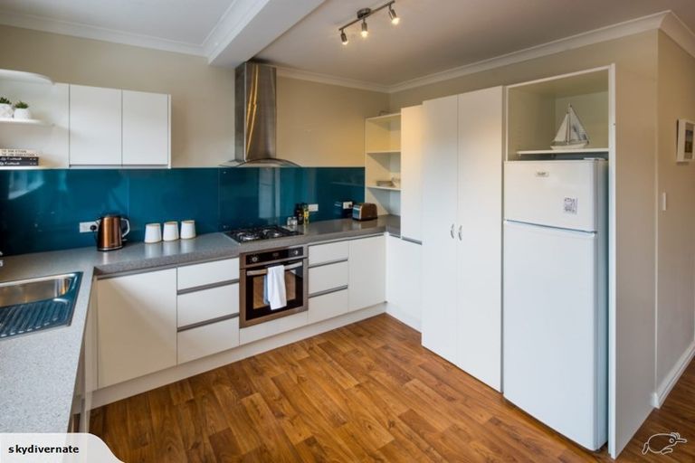 Photo of property in 14 Freeling Street, Island Bay, Wellington, 6023