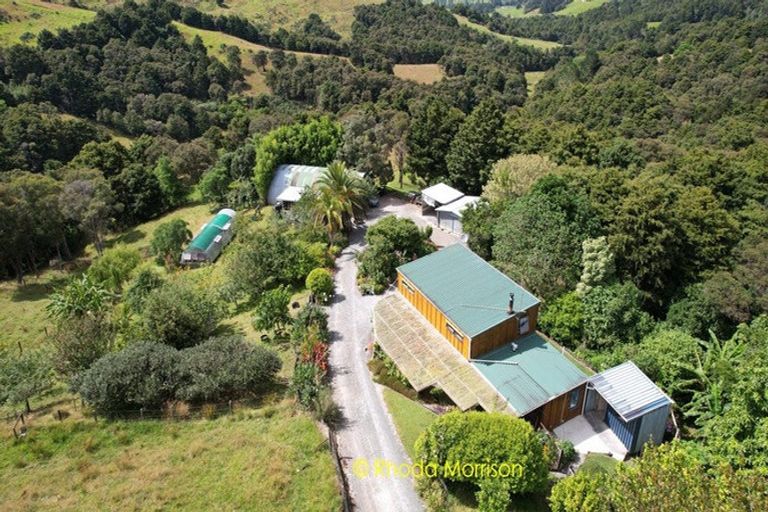 Photo of property in 318 Franklin Road, Paparoa, 0571