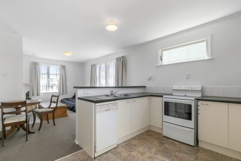 Photo of property in 150 Waddington Drive, Naenae, Lower Hutt, 5011