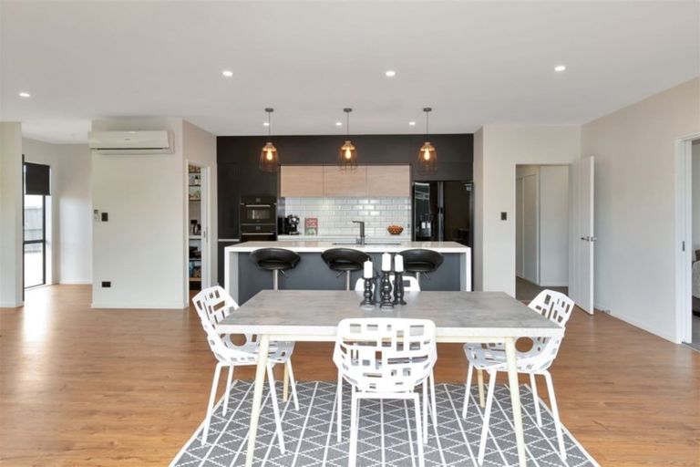 Photo of property in 28 Wakeman Way, Kaiapoi, 7630