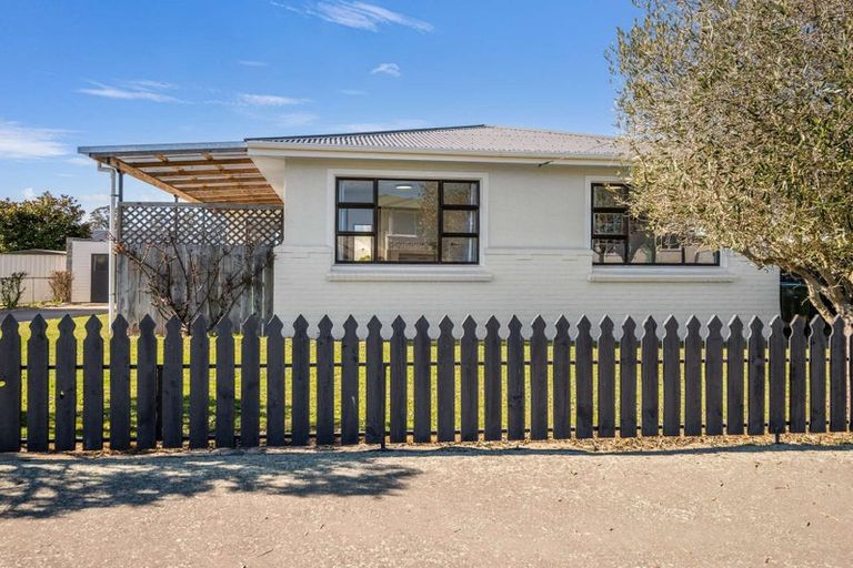 Photo of property in 23 Glendale Crescent, Holmes Hill, Oamaru, 9401