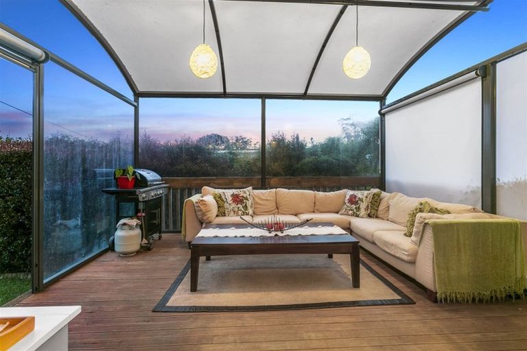 Photo of property in 52a Channel View Road, Campbells Bay, Auckland, 0630