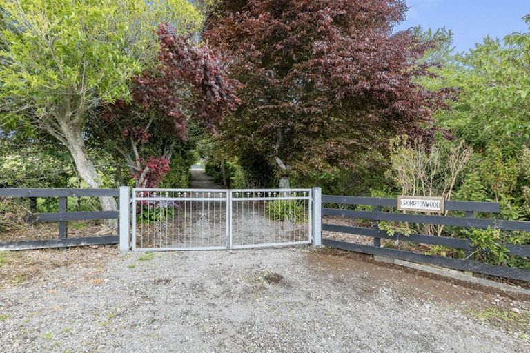 Photo of property in 92 Hickman Road, Onaero, Urenui, 4375