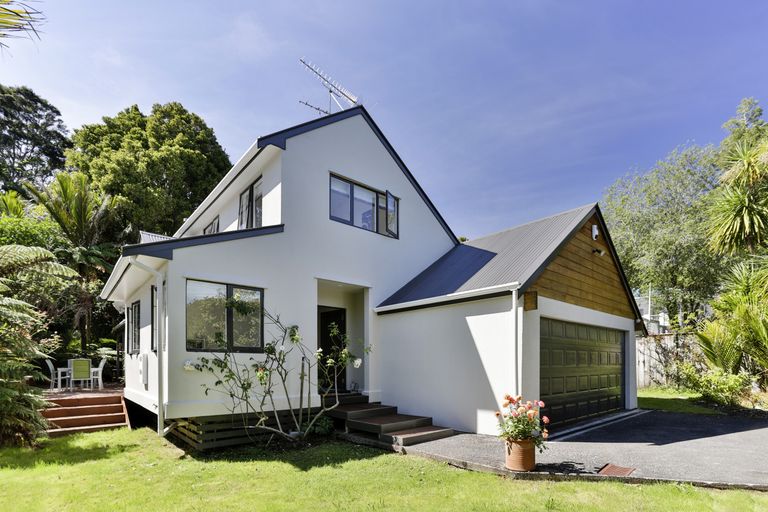 Photo of property in 29 Boylan Road, Titirangi, Auckland, 0604