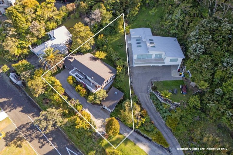 Photo of property in 23 Haddon Crescent, Whitianga, 3510