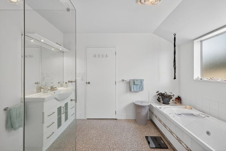 Photo of property in 4 Windward Lane, Bromley, Christchurch, 8062