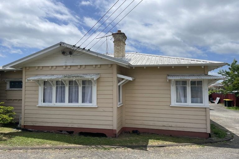 Photo of property in 2/25 Wellington Street, Papakura, 2110