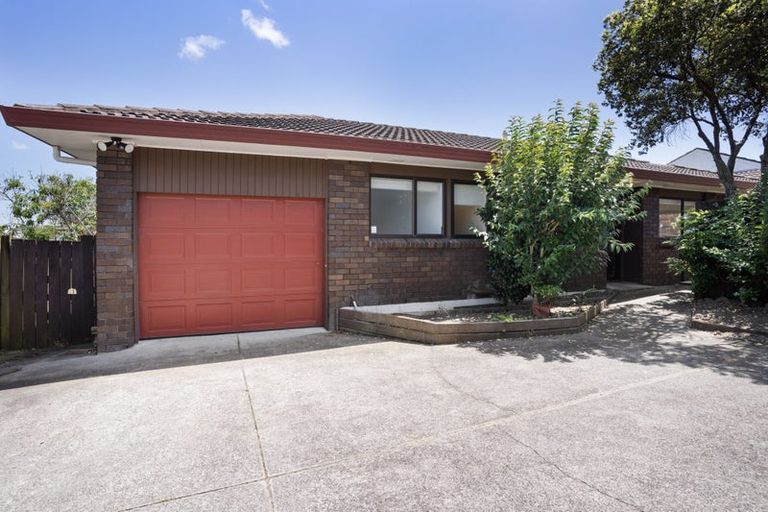Photo of property in 2/79 Aberfeldy Avenue, Highland Park, Auckland, 2010